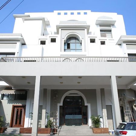Hotel Rajmahal Морадабад Екстериор снимка