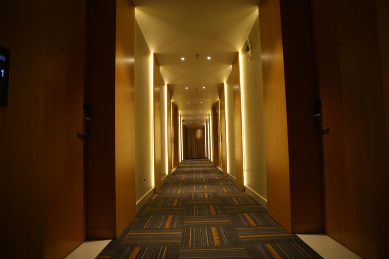 Hotel Rajmahal Морадабад Екстериор снимка