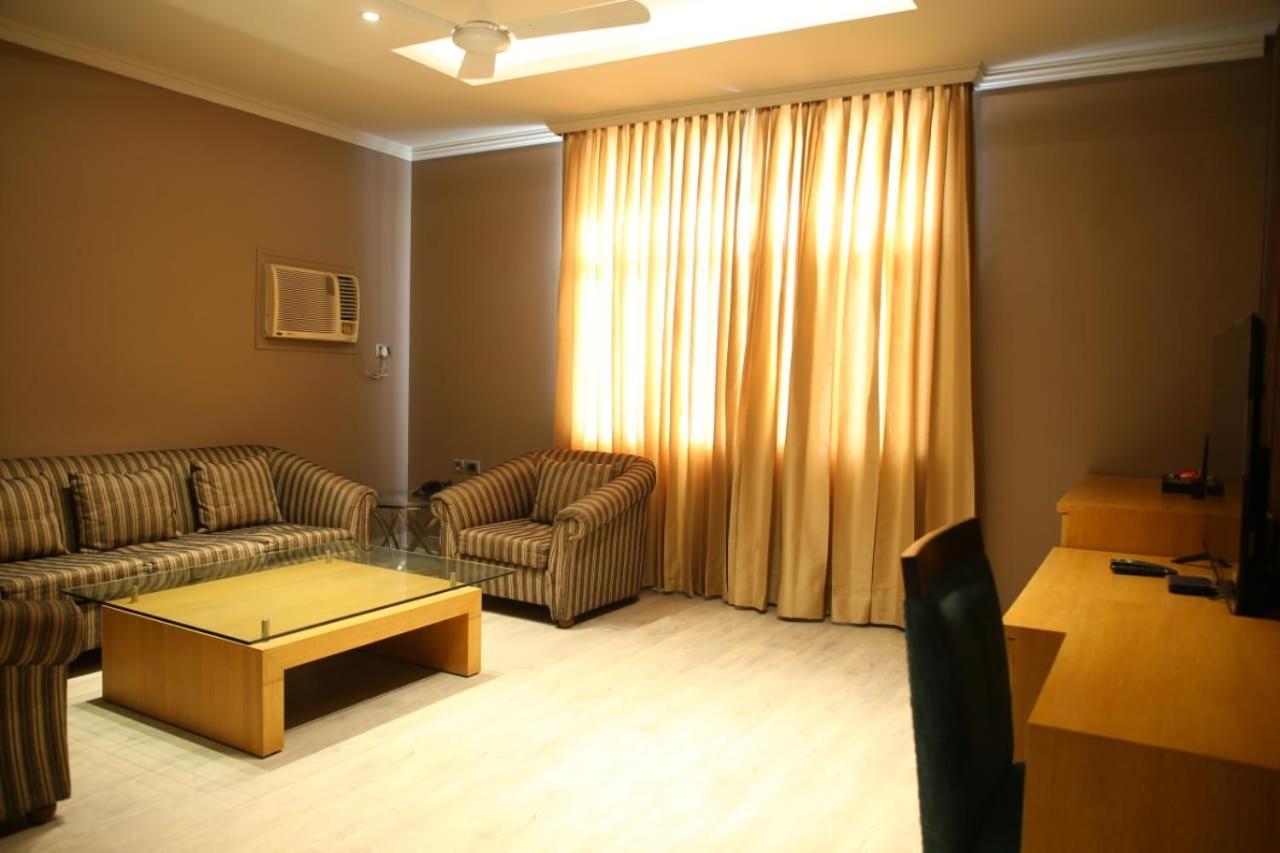 Hotel Rajmahal Морадабад Екстериор снимка