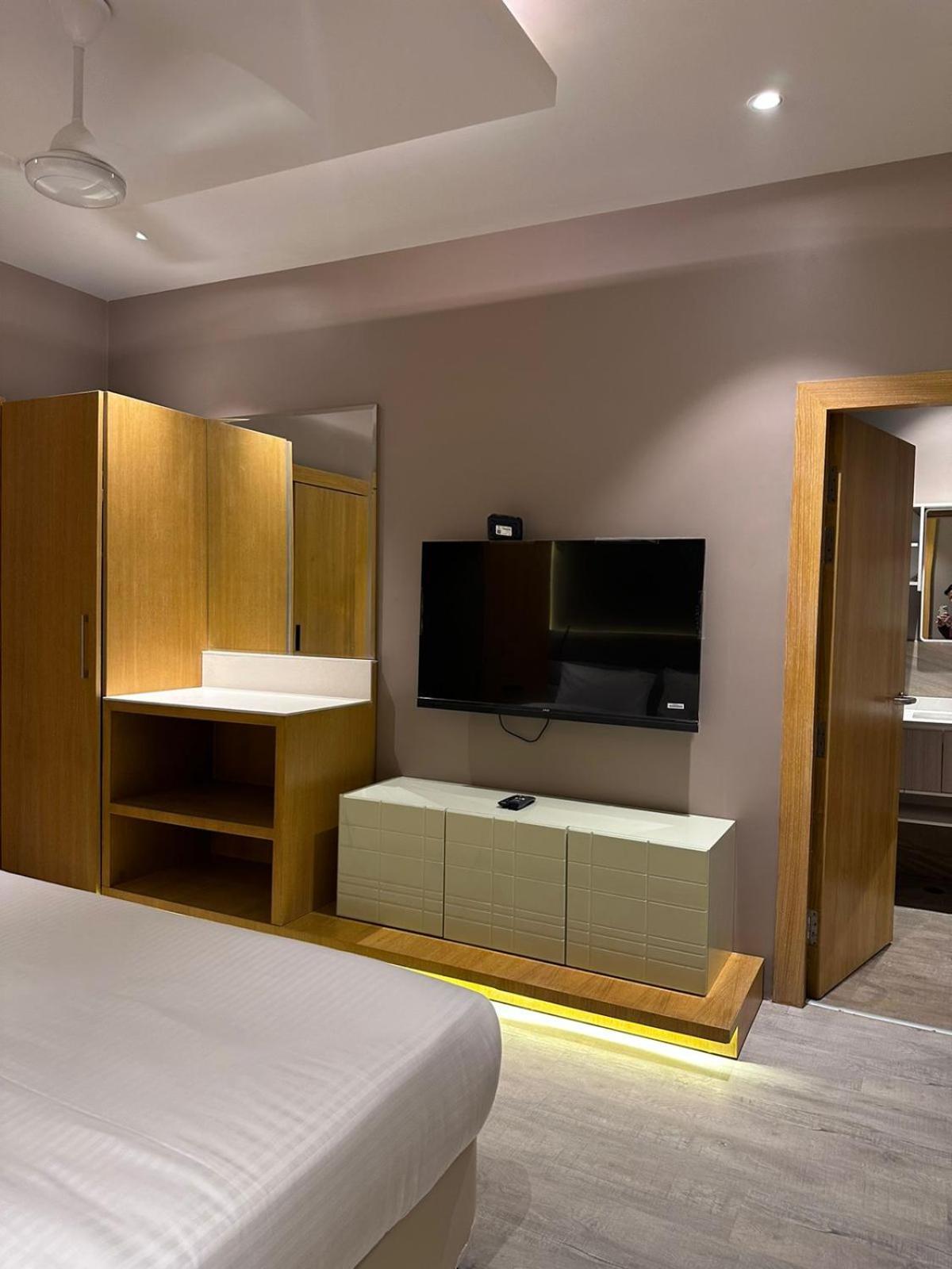 Hotel Rajmahal Морадабад Екстериор снимка