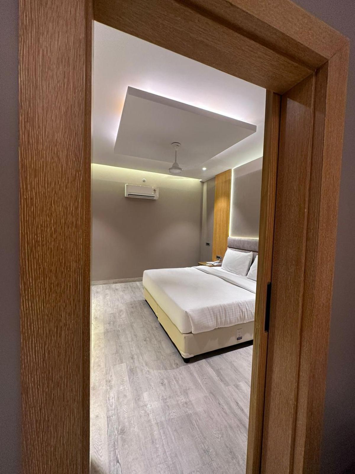 Hotel Rajmahal Морадабад Екстериор снимка